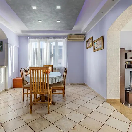 3 Bedroom In 아파트