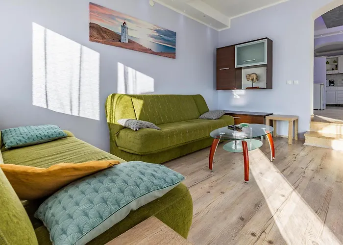 아파트 3 Bedroom In *