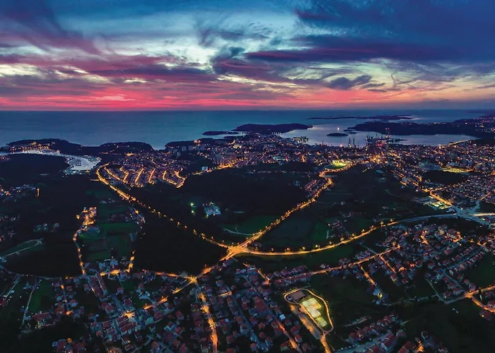 아파트 3 Bedroom In