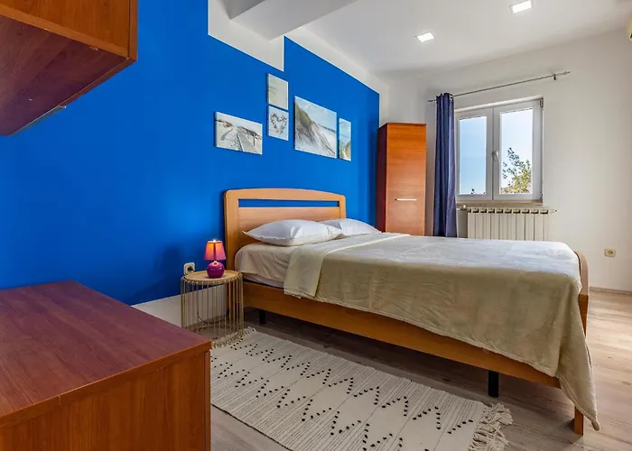 아파트 3 Bedroom In *