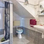 3 Bedroom In Пула