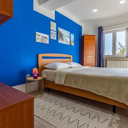 Apartament 3 Bedroom Beautiful In *